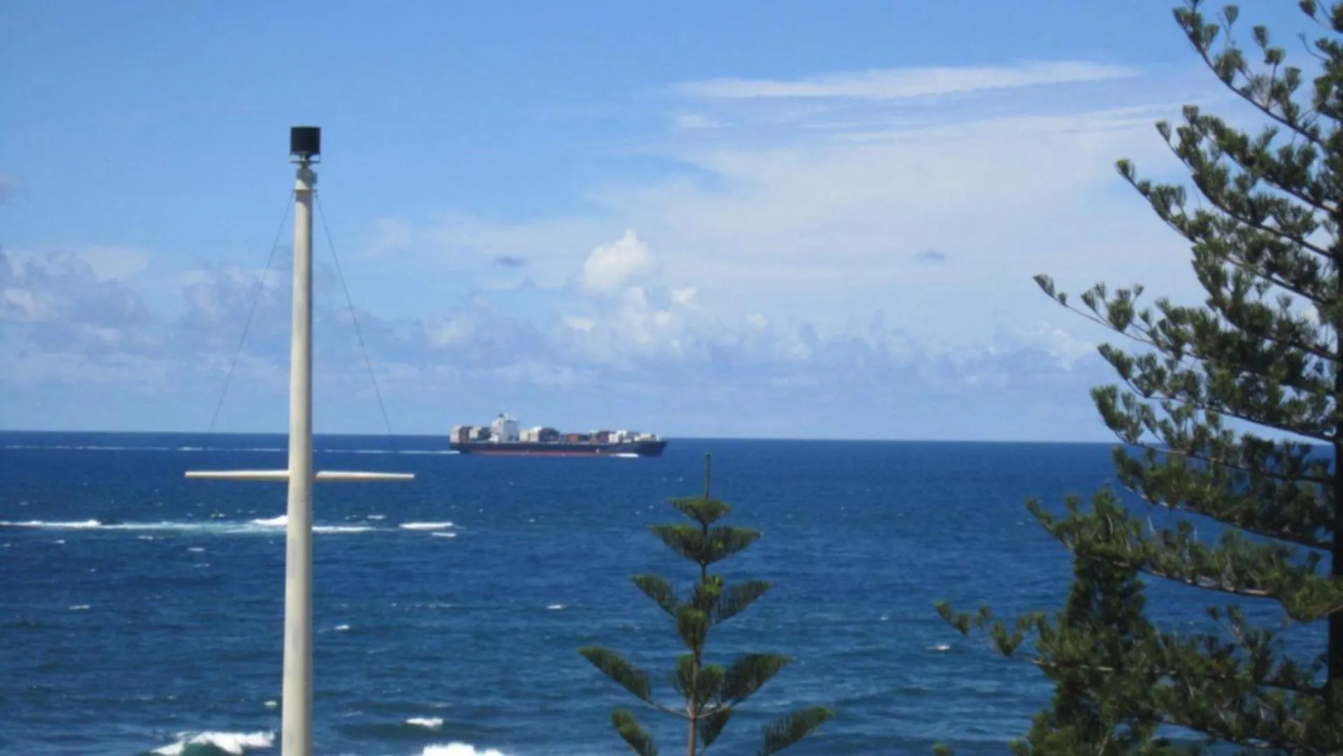 Unit 10 Sea Eagles Apartments location